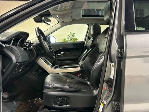 Used 2017 Land Rover Range Rover Evoque SE AWD/4WD image 13
