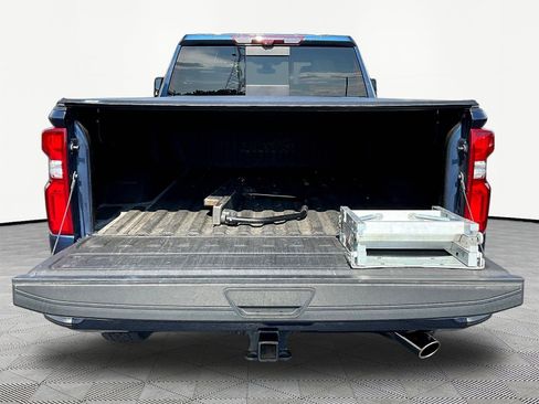 Used 2022 Chevrolet Silverado 2500 High Country w/ Z71 Off-Road Package AWD/4WD image 7