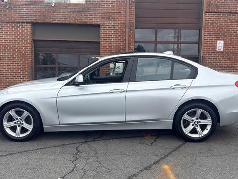 Used 2014 BMW 328i xDrive Sedan AWD/4WD image 5