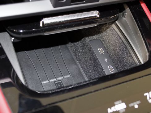 New 2026 Porsche Cayenne Coupe image 32