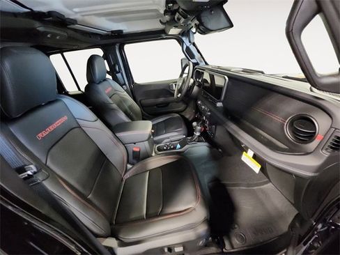 New 2025 Jeep Gladiator Rubicon w/ Convenience Group image 15