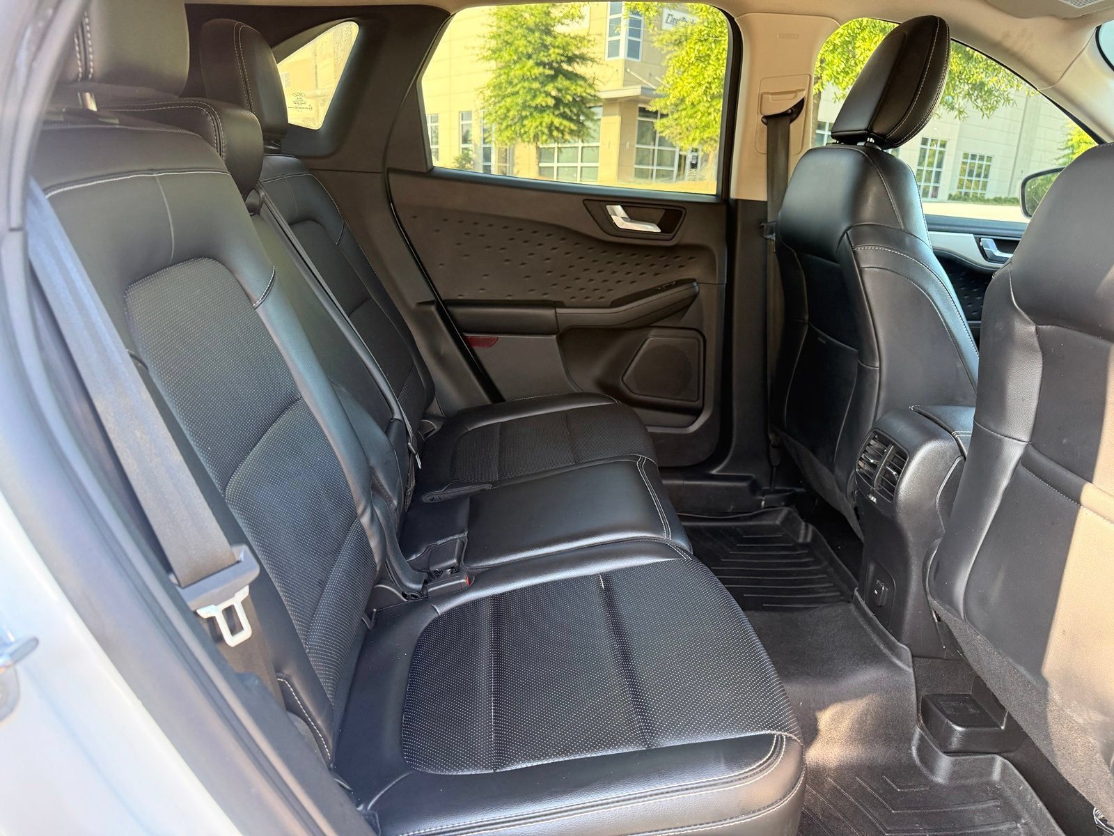 Used 2020 Ford Escape SEL FWD image 38