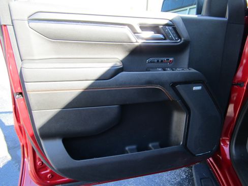 Certified 2023 GMC Sierra 1500 AT4 w/ AT4 Premium Package image 11