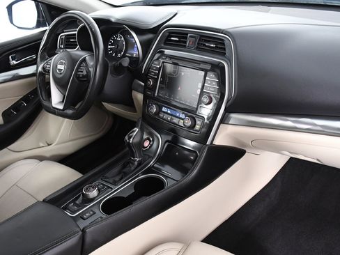 Used 2019 Nissan Maxima 3.5 SL w/ Floor Mat Group image 28