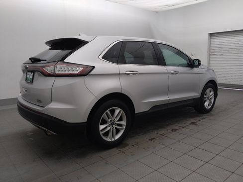Used 2018 Ford Edge SEL w/ Ford Safe & Smart Package FWD image 10