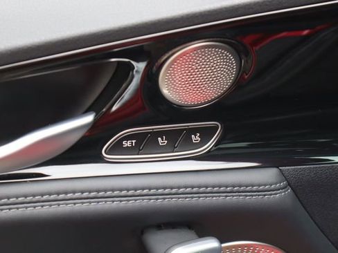 Used 2019 Kia Stinger Premium AWD/4WD image 8