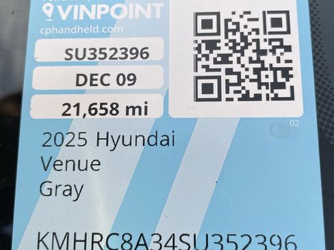 Used 2025 Hyundai Venue SEL image 27
