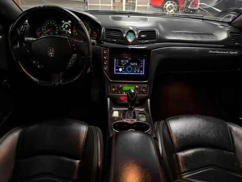 Used 2015 Maserati GranTurismo Sport RWD image 55