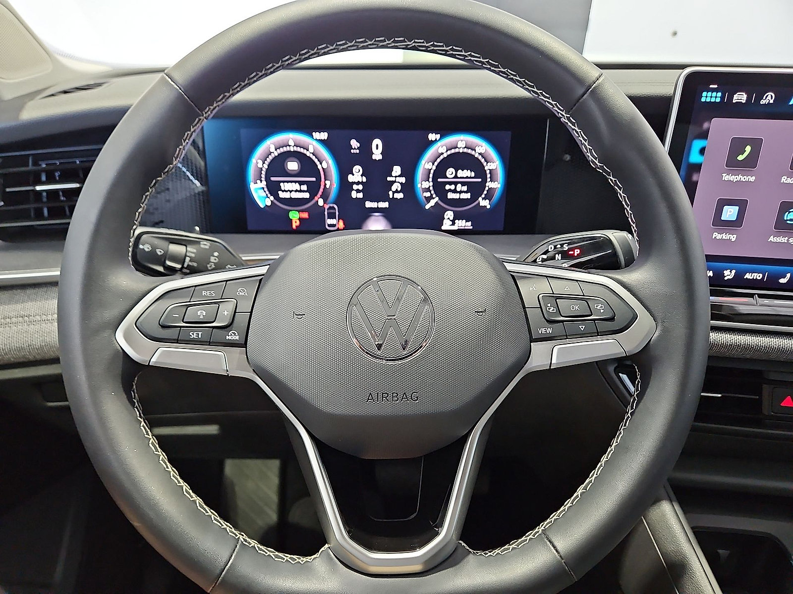 Certified 2025 Volkswagen Tiguan S FWD image 21
