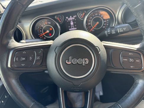Used 2019 Jeep Wrangler Unlimited Sport S image 13