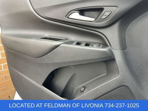 Used 2023 Chevrolet Equinox LT image 22
