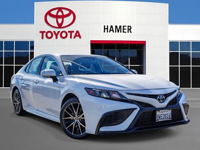 Used 2021 Toyota Camry SE w/ Convenience Package