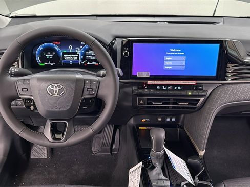 New 2026 Toyota Camry XLE image 9