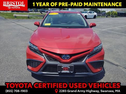 Used 2024 Toyota Camry SE w/ Audio Upgrade Package FWD image 2