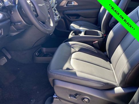 New 2026 Chrysler Pacifica Select w/ S Appearance Package FWD image 41