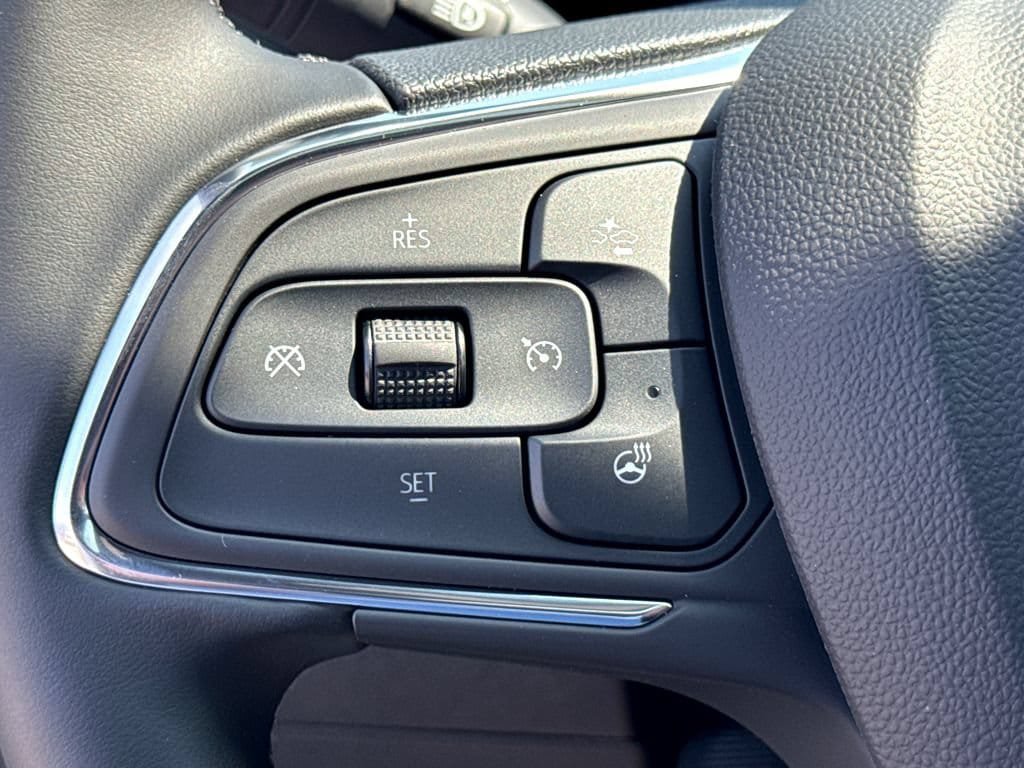 New 2026 Buick Envista Sport Touring FWD image 16