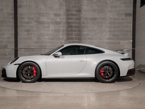 Used 2026 Porsche 911 GTS image 4
