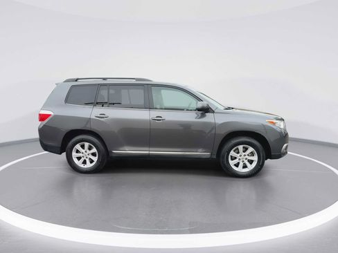 Used 2013 Toyota Highlander SE AWD/4WD image 9