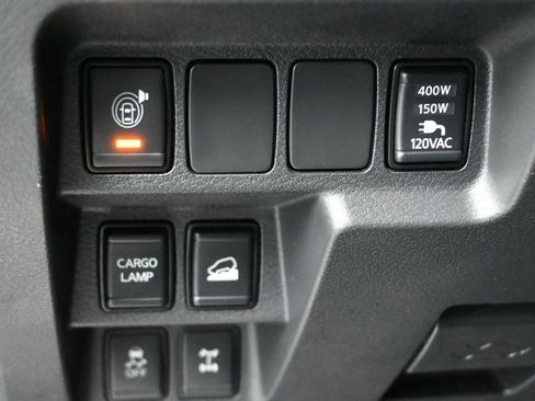 Used 2023 Nissan Frontier PRO-4X w/ Pro-4X Premium Package AWD/4WD image 6