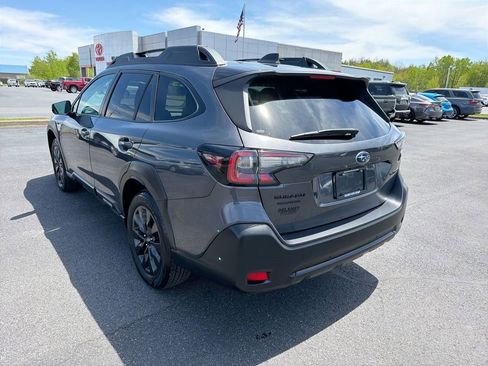 Used 2023 Subaru Outback Onyx Edition AWD/4WD image 6