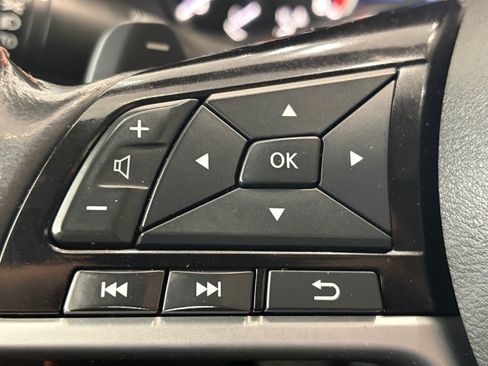 Used 2023 Nissan Altima 2.5 SR w/ SR Premium Package AWD/4WD image 32