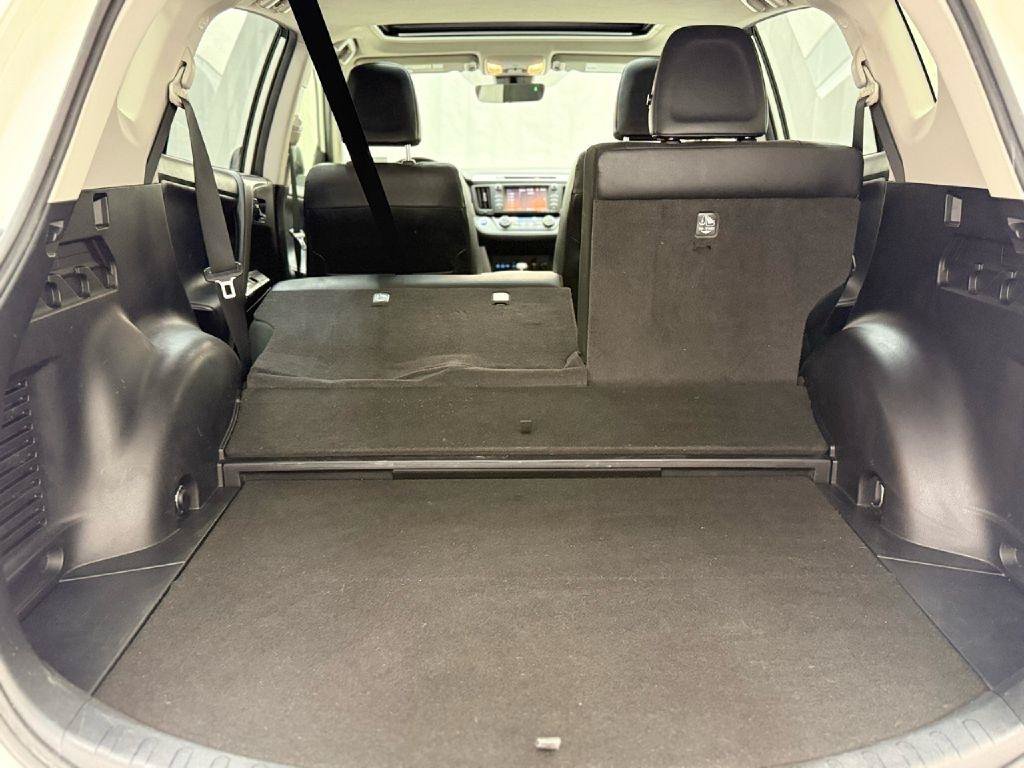Used 2017 Toyota RAV4 Limited AWD/4WD image 26