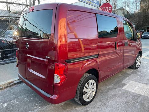 Used 2018 Nissan NV200 SV w/ Navigation Package image 5