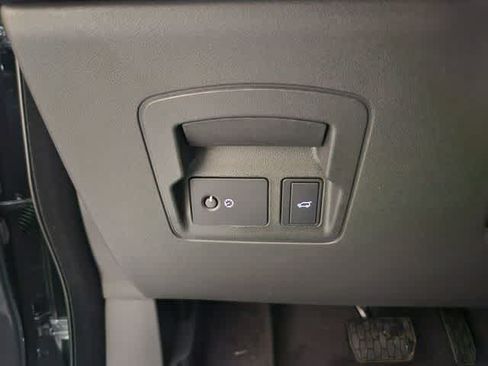 Used 2026 Land Rover Range Rover Velar S AWD/4WD image 20