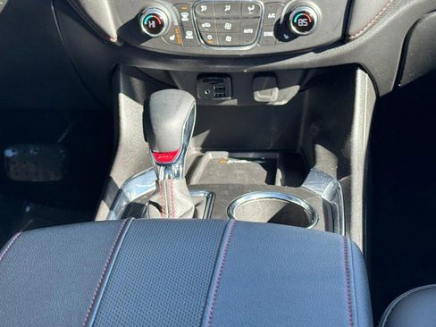 Used 2023 Chevrolet Traverse RS image 14