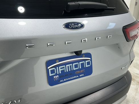 Used 2023 Ford Escape Platinum w/ Premium Technology Package image 20