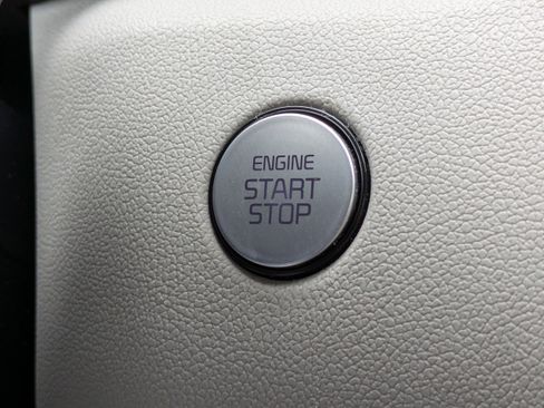 Used 2023 Kia Sorento EX w/ Panoramic Sunroof Package image 31