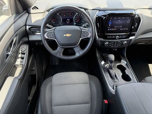 Certified 2023 Chevrolet Traverse LT image 19