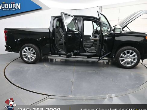Used 2024 Chevrolet Silverado 1500 High Country w/ High Country Premium Package image 39