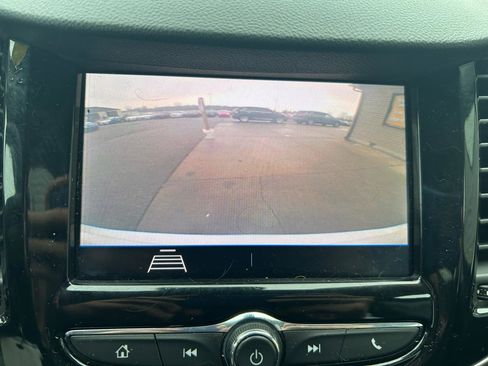 Used 2022 Chevrolet Trax LS w/ Tint and Cruise Package image 23