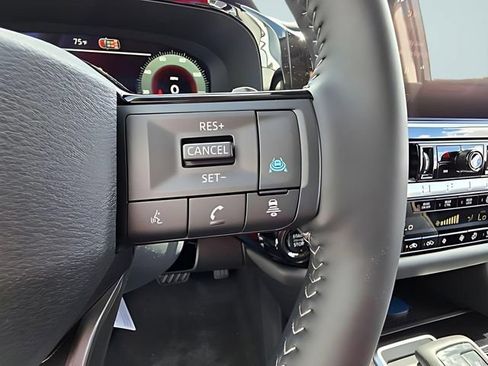New 2026 Nissan Pathfinder Platinum w/ Lighting Package AWD/4WD image 16