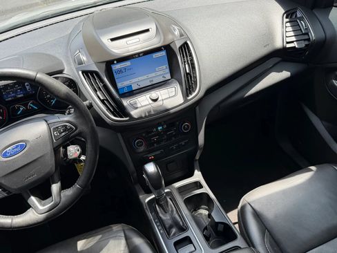 Used 2018 Ford Escape SEL FWD image 21