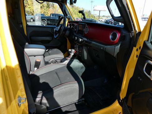 Used 2021 Jeep Wrangler Unlimited Rubicon w/ Dual Top Group image 15