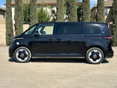 New 2025 Volkswagen ID. Buzz Pro S Plus image 7