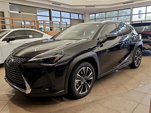 New 2026 Lexus UX 300h FWD image 2