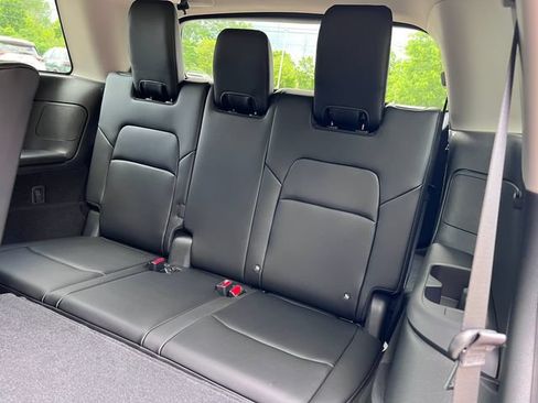 New 2026 Nissan Pathfinder SL AWD/4WD image 6