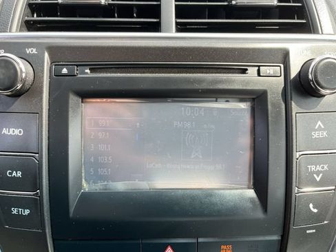 Used 2016 Toyota Camry LE FWD image 13