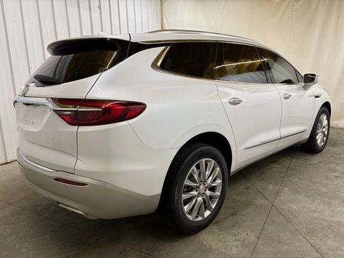 Used 2020 Buick Enclave Essence w/ Sound and Sites Package FWD image 6