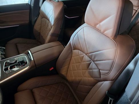 New 2026 BMW X5 xDrive50e RWD image 9