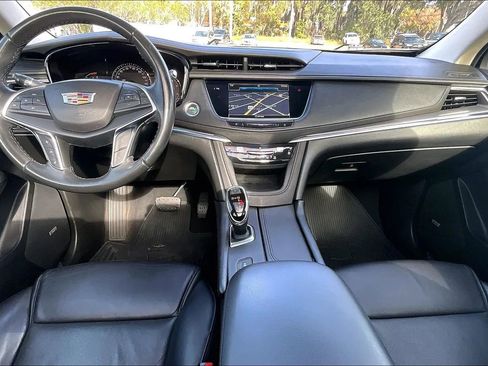 Used 2018 Cadillac XT5 Premium Luxury image 15