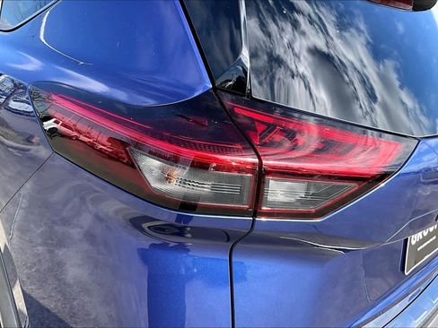 Used 2021 Nissan Rogue SV image 27