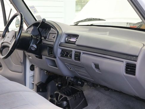 Used 1996 Ford F250 4x4 Regular Cab image 85