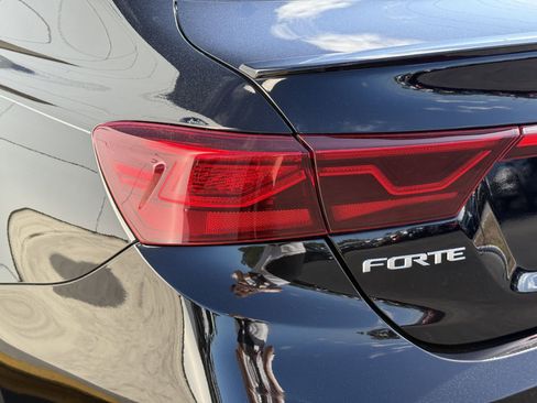 Used 2021 Kia Forte GT w/ GT2 Package image 7