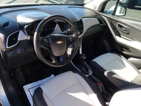 Used 2020 Chevrolet Trax LS w/ Tint and Cruise Package image 5
