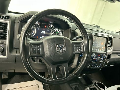 Used 2017 RAM 2500 Power Wagon w/ Leather & Luxury Group image 4