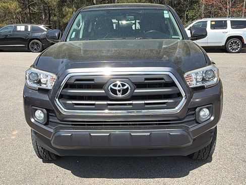 Used 2017 Toyota Tacoma SR5 w/ Tow Package image 3
